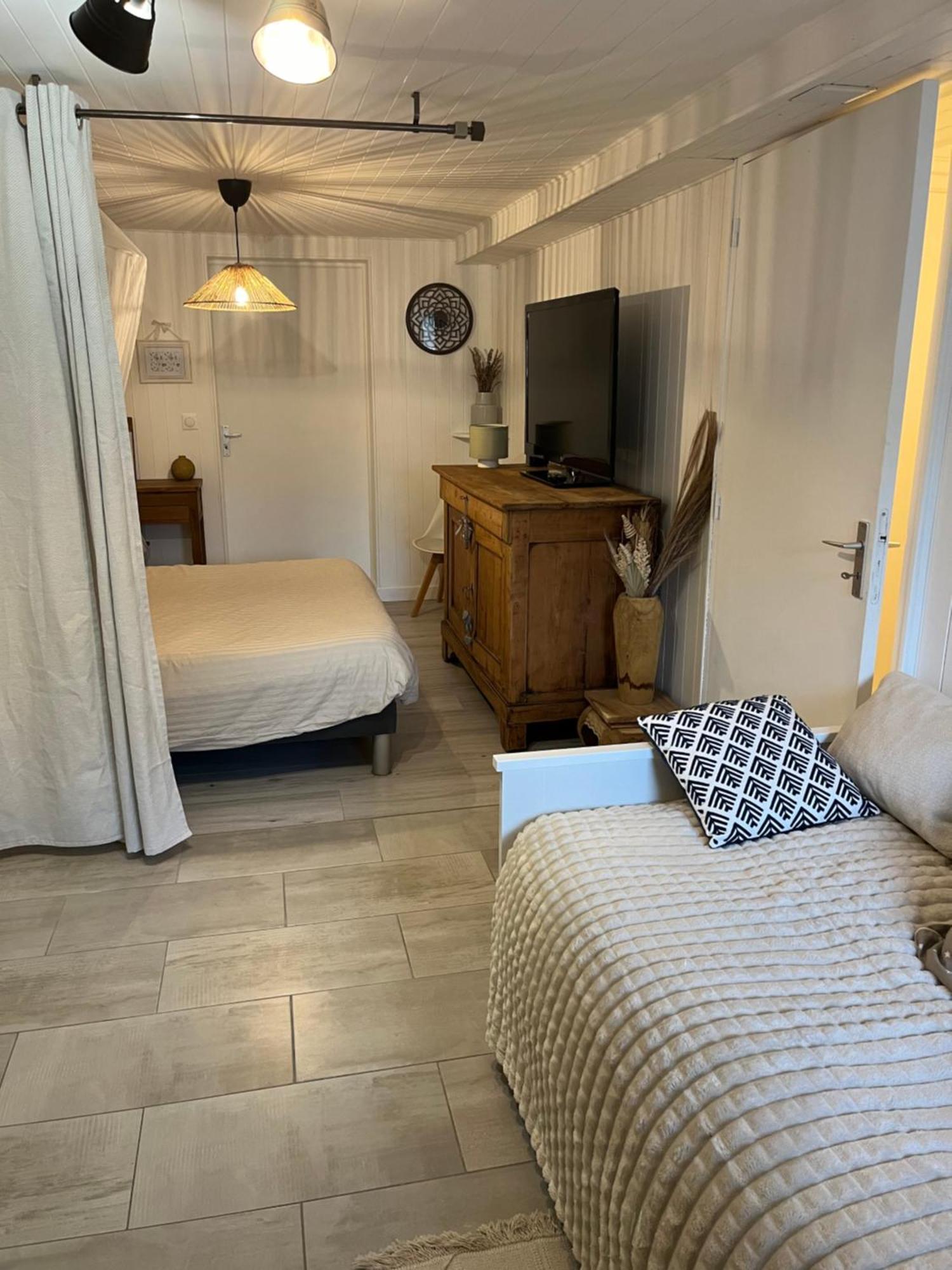 Logement Icare 5Km De Crolles, Soitec , St Lumbin Экстерьер фото