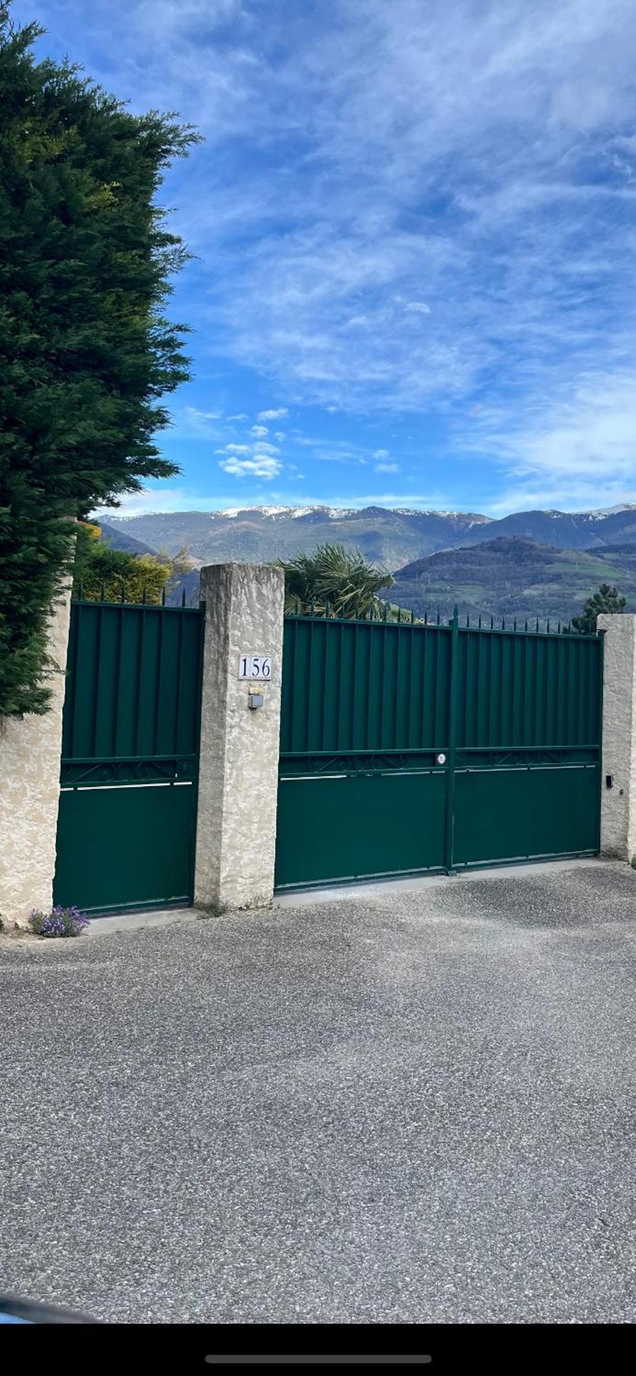 Logement Icare 5Km De Crolles, Soitec , St Lumbin Экстерьер фото